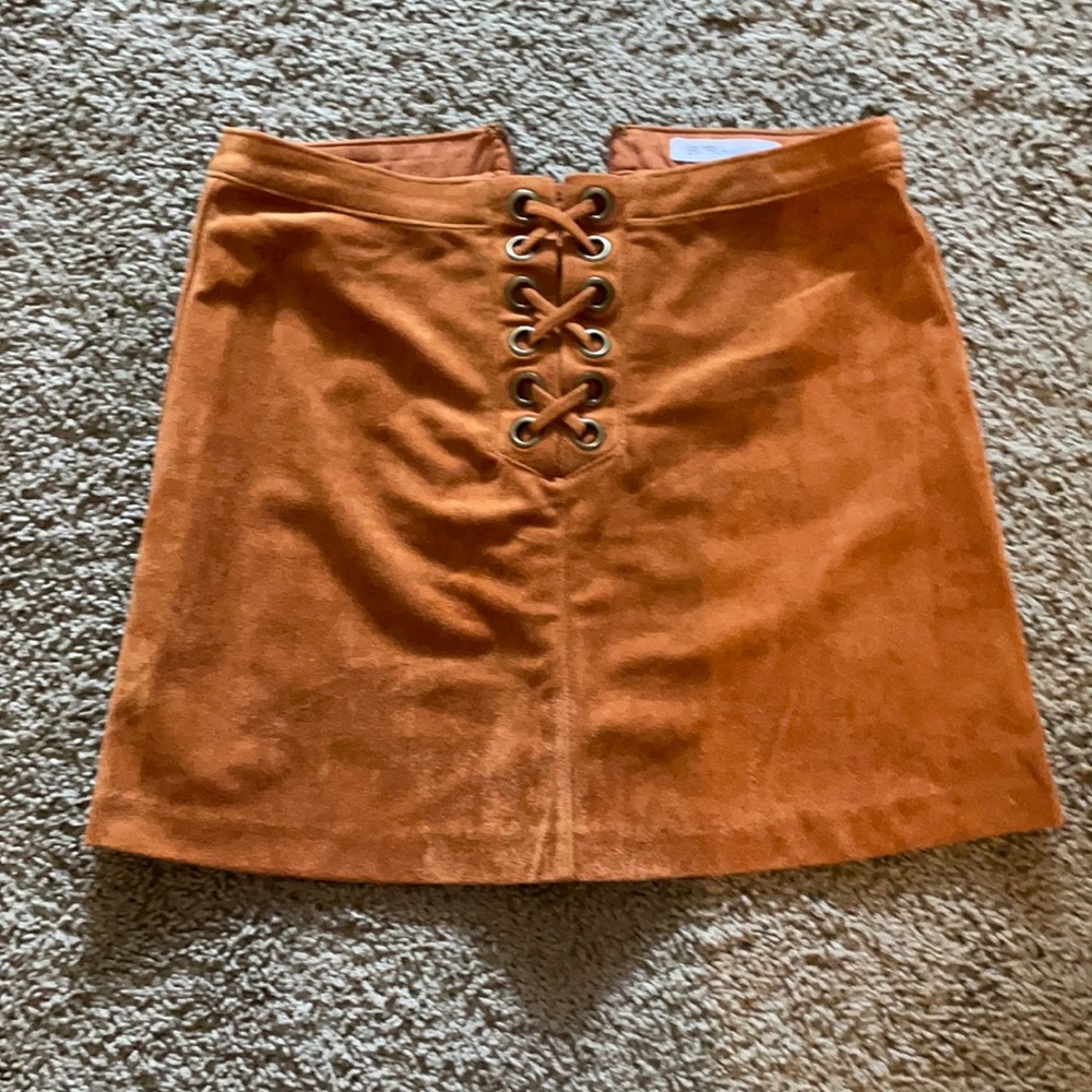 Cute suede skirt
